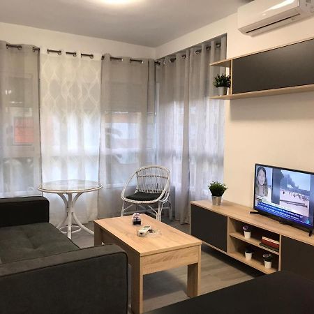 Apartamentos Centro Internacional Algarrobo-Costa Εξωτερικό φωτογραφία