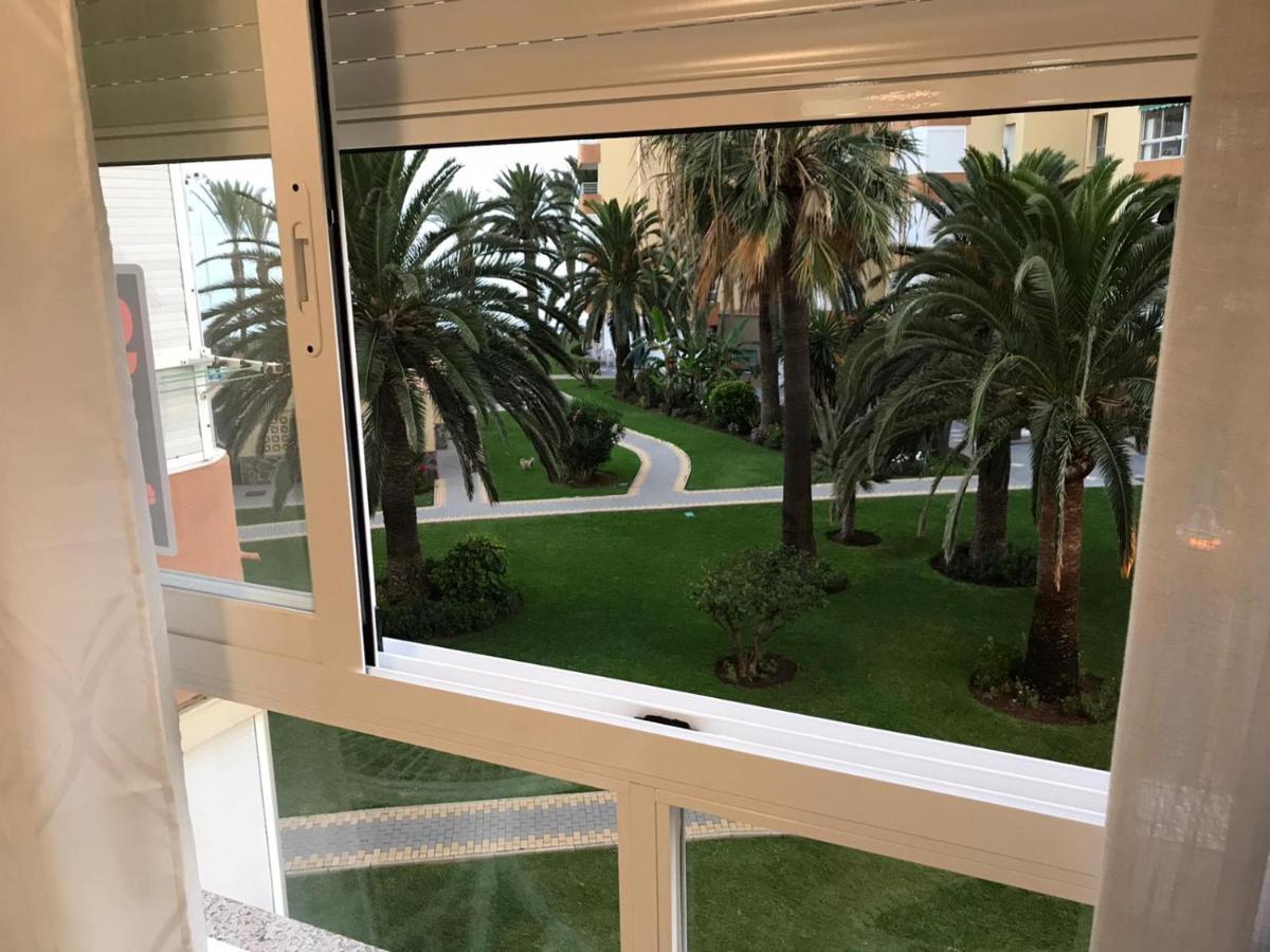 Apartamentos Centro Internacional Algarrobo-Costa Εξωτερικό φωτογραφία